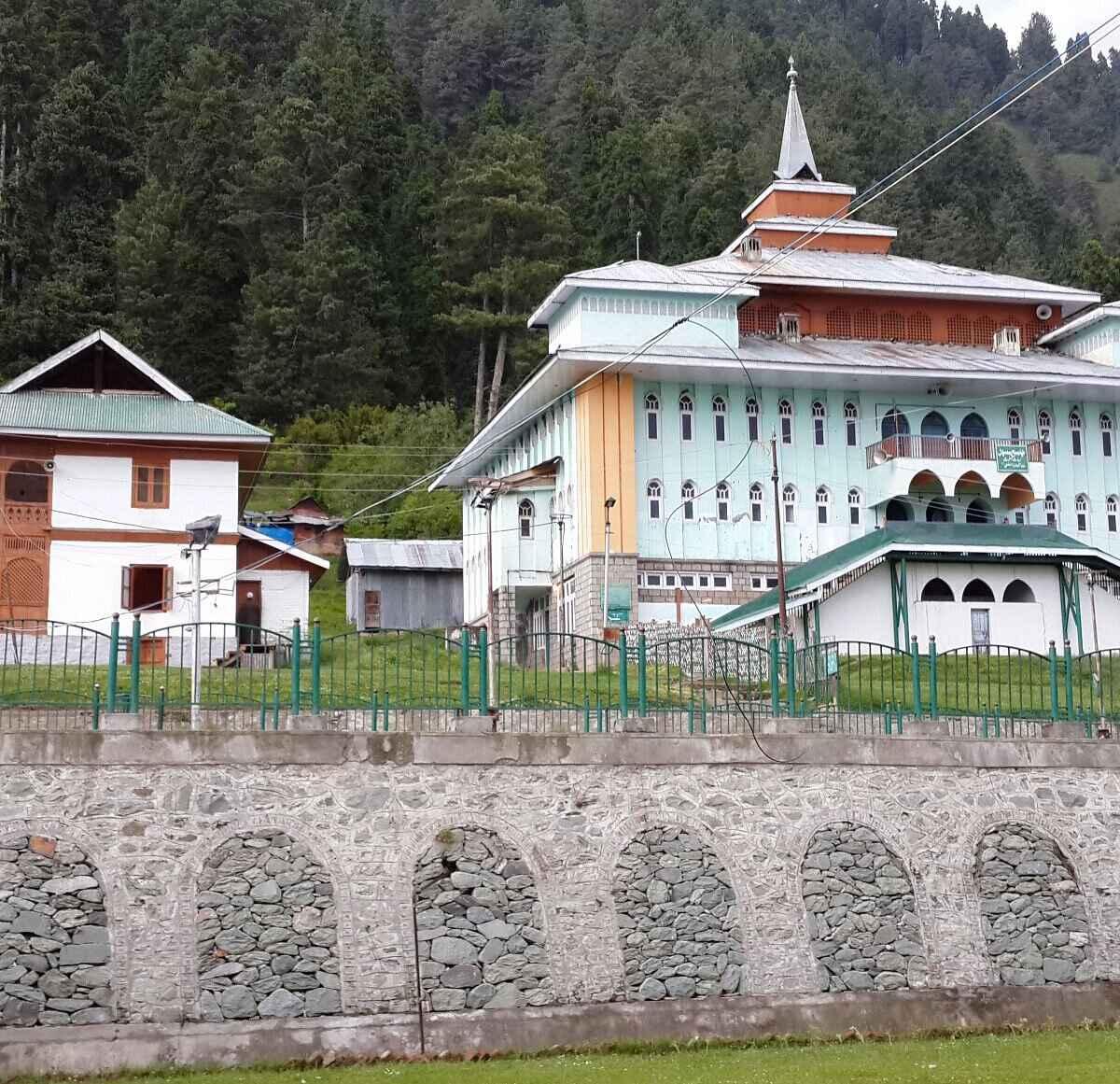 Baba Reshi Shrine